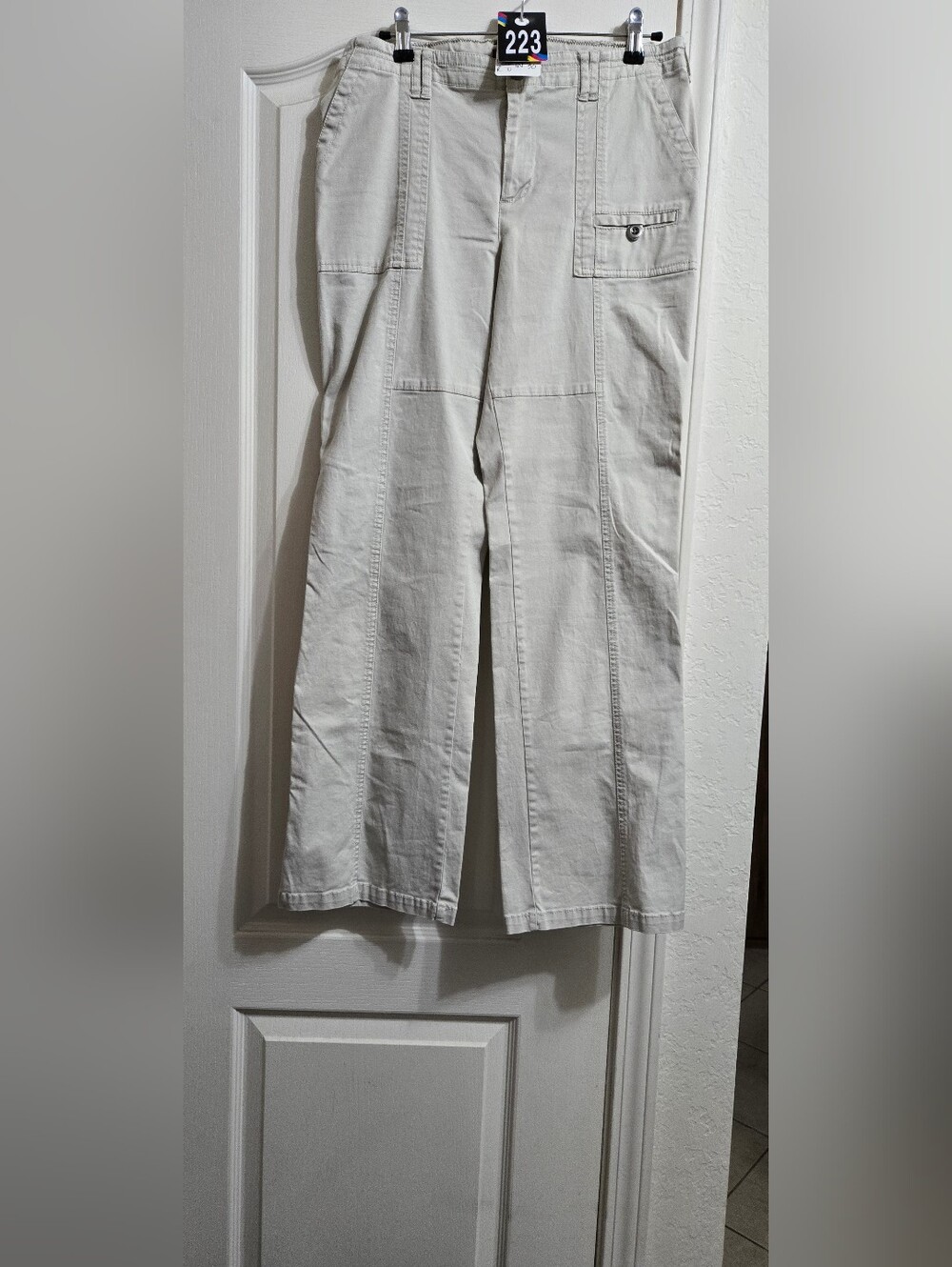 #223 Pre-Loved Merona Cream Stretch Cargo Pant - Picture 2 of 6